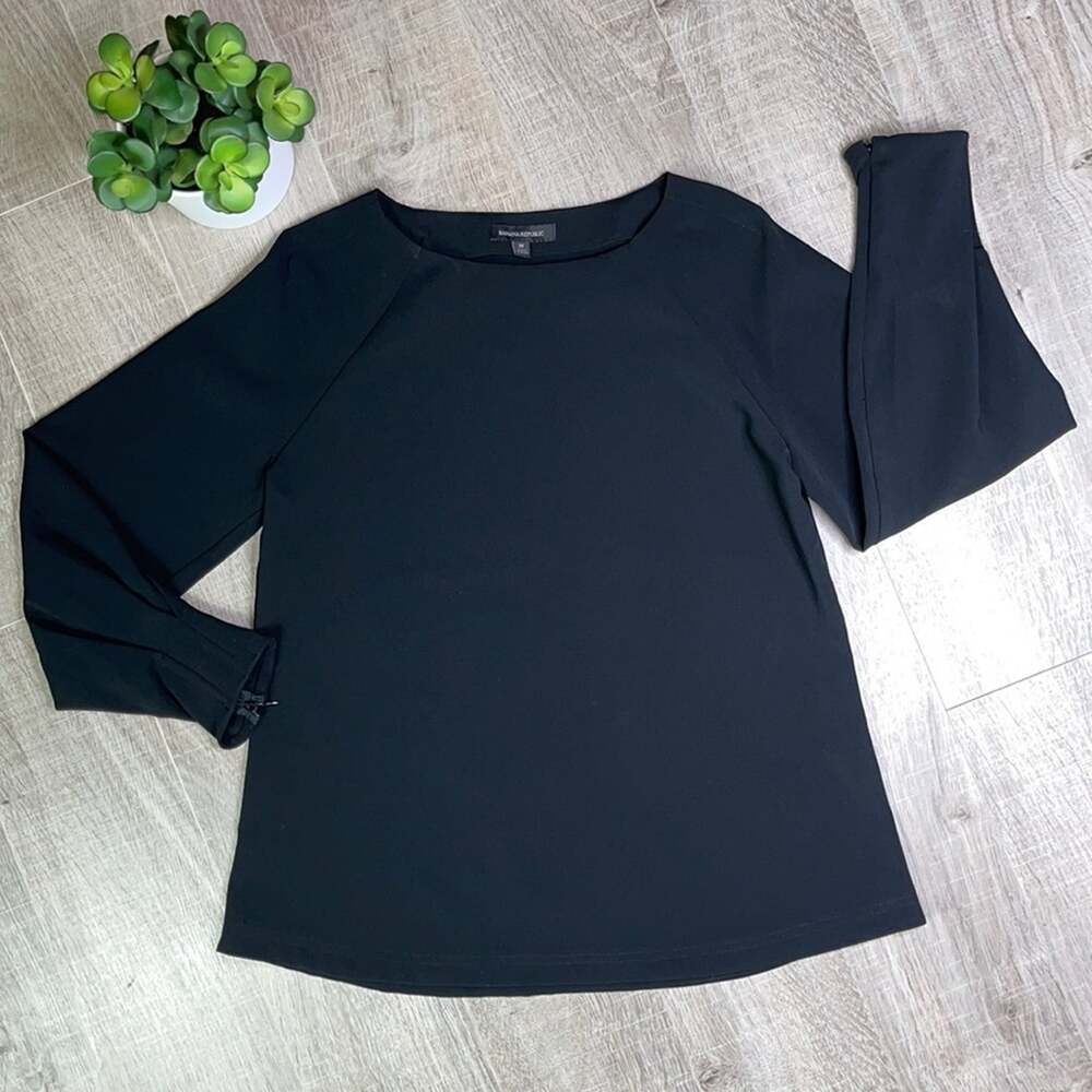 BANANA REPUBLIC Women's Black Scoop Neck Long Sleeves Zippers at Wrists